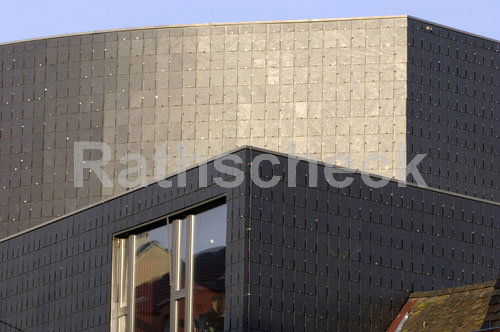 Rathscheck Schiefer - Dekorative Deckung mit Coquettes