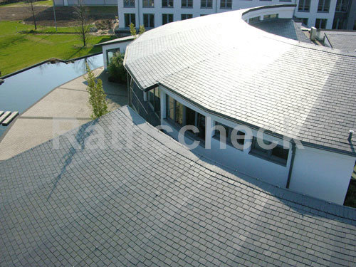 Rathscheck Schiefer - Dekorative Deckung mit Coquettes