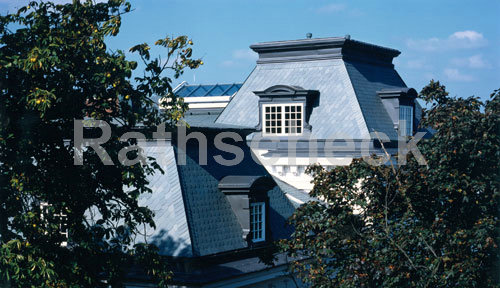 Rathscheck Schiefer - Dekorative Deckung mit Coquettes
