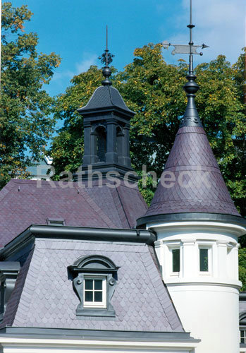 Rathscheck Schiefer - Dekorative Deckung mit Coquettes