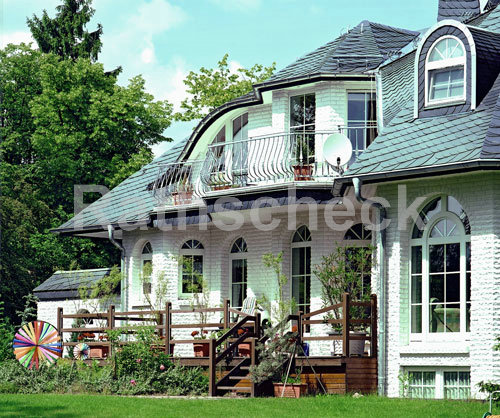Rathscheck Schiefer - Dekorative Deckung mit Coquettes
