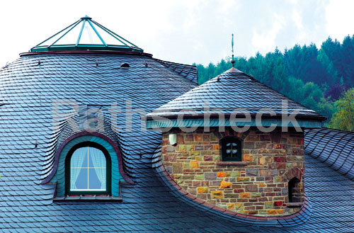 Rathscheck Schiefer - Dekorative Deckung mit Coquettes