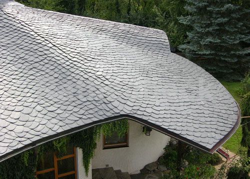 Rathscheck Schiefer - Dekorative Deckung mit Coquettes