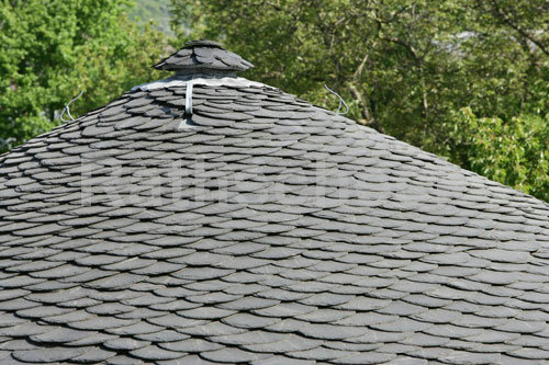 Rathscheck Schiefer - Dekorative Deckung mit Coquettes